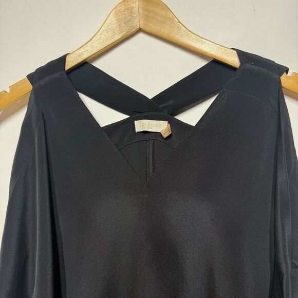 Ramy Brook Riley Cold-Shoulder V-Neck Silk Top in Black XS - Picture 6 of 11